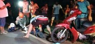 Ciclista fica gravemente ferida após ser atingida por motocicleta Ciclista fica gravemente ferida após ser atingida por motocicleta