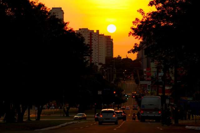 Quinta-feira ser&aacute; de temperaturas em eleva&ccedil;&atilde;o e tempo seco em MS