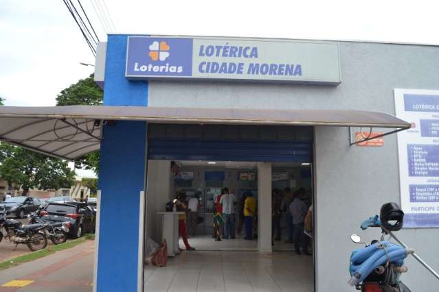 Sob ponte h&aacute; 5 anos, homem faria &ldquo;sop&atilde;o&rdquo; e cl&iacute;nica com R$ 175 milh&otilde;es