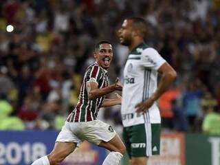 Gilberto é quem marcou o ponto do Fluminense aos 42 minutos do primeiro tempo. (Foto: André Durão/GE) 