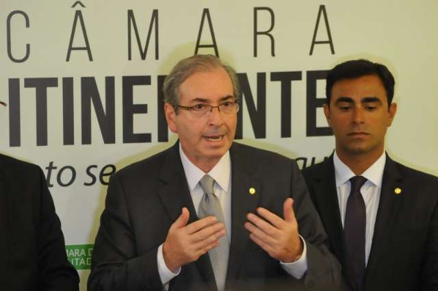 Cunha diz que projeto de terceiriza&ccedil;&atilde;o n&atilde;o prejudica os trabalhadores