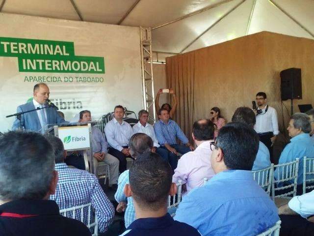 Governo entrega licen&ccedil;a para Fibria construir terminal intermodal