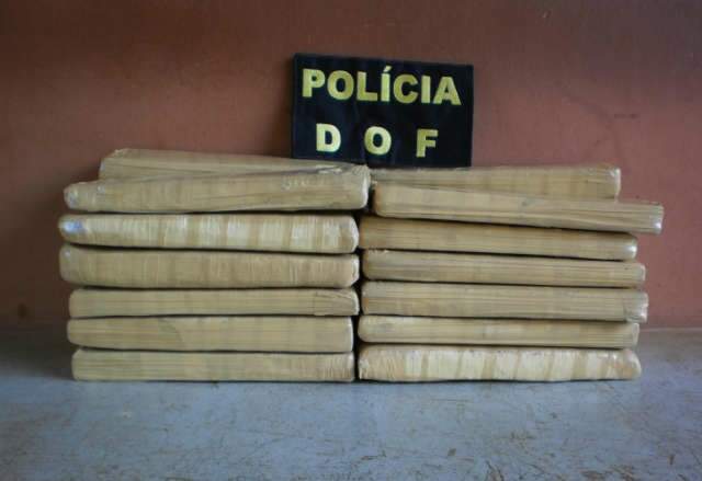  Adolescente de 13 anos &eacute; flagrado com 24 quilos maconha