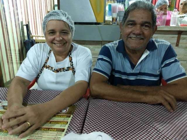 Com capricho, como o escondidinho na ta&ccedil;a, h&aacute; 15 anos casal conquista clientela