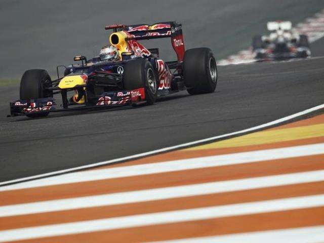 Vettel faz melhor tempo e larga na frente no GP da &Iacute;ndia 