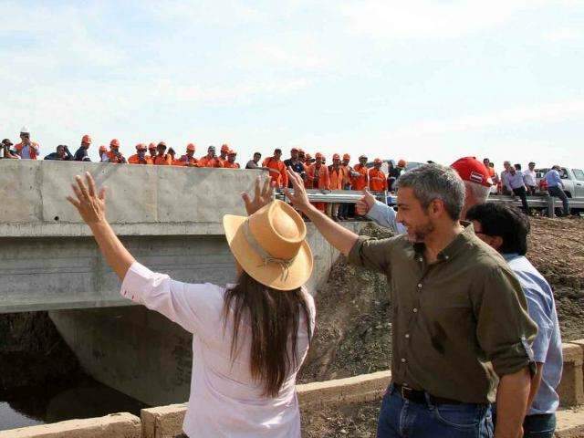 Paraguai inaugura 40 km de rodovia porta de entrada da Rota Bioce&acirc;nica