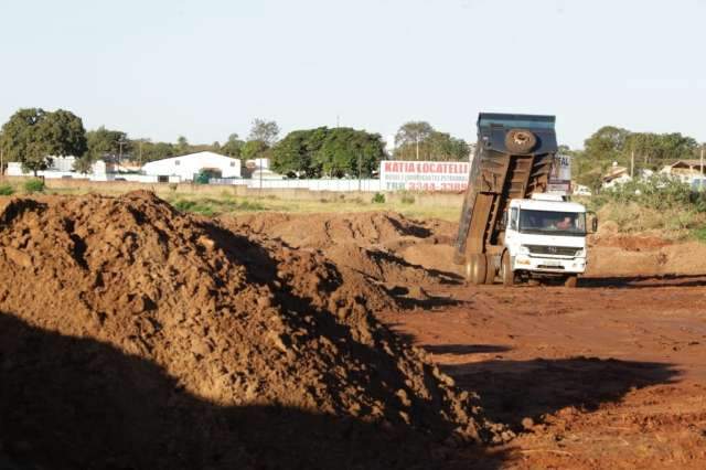 Agora sem banco de areia, lago menor de Parque volta a ter &aacute;gua