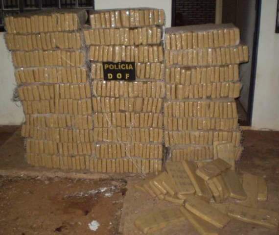  DOF apreende quase meia tonelada de maconha, motorista tentou fugir duas vezes