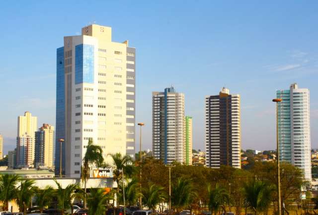 Sexta-feira amanhece com c&eacute;u claro, mas chuva pode vir &agrave; tarde