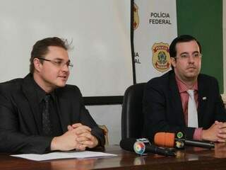 Delegado da PF Cleo Mazzotti, à esquerda, com o chefe da CGU, José Barbieri. (Foto: Marcos Ermínio).
