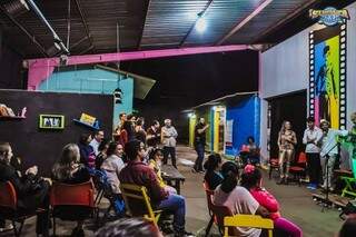 O espaço foi inaugurado em abril para oferecer dança, teatro, música e circo. (Foto: Vaca Azul)