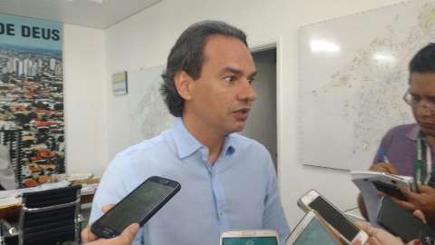 Marquinhos vai à Feira do Trabalho, que oferece 70 serviços na UFMS 