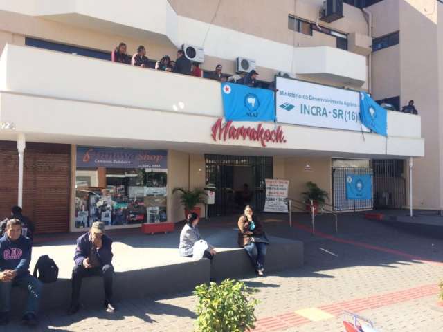 Grupo ocupa sede e quer servidor de carreira no comando do Incra 