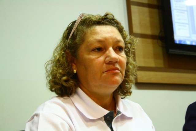 Vereadores discutem lei para acabar com &quot;apadrinhamento&quot; das casas
