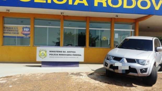 Em MS, pol&iacute;cia apreende caminhonete roubada em SP conduzida por jovem de 19 anos