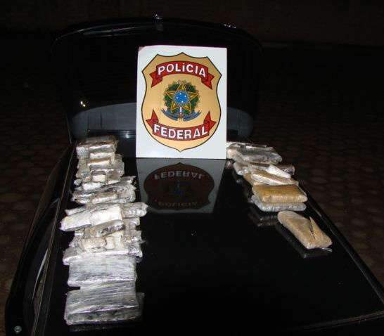  Pol&iacute;cia Federal apreende 18 quilos de haxixe em Caarap&oacute;