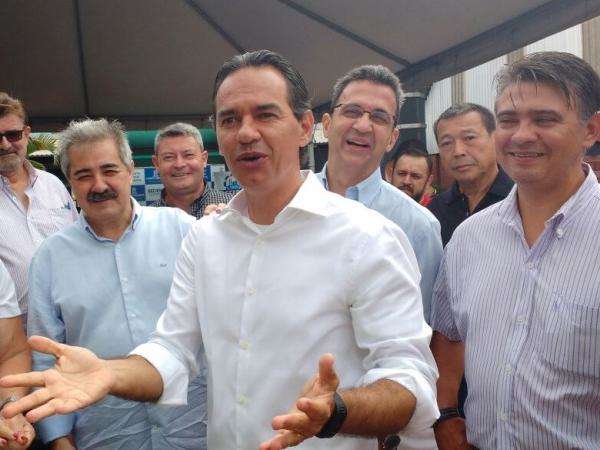Marquinhos visita polo industrial e diz querer empres&aacute;rios mais pr&oacute;ximos 