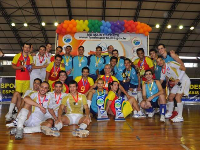  Time de Campo Grande conquista  t&iacute;tulo do Meeting de Volei gay 