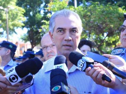 Reinaldo recebe ministro das Cidades para entrega de 327 casas no interior