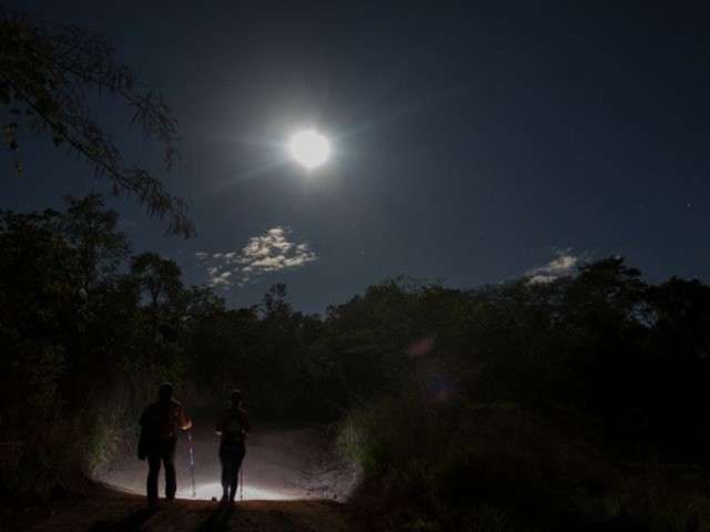 Superlua brilha no c&eacute;u da &uacute;ltima noite deste m&ecirc;s de janeiro