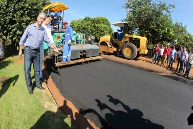 Governador percorre interior e lan&ccedil;a obras at&eacute; no domingo