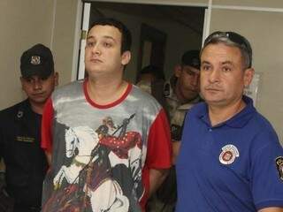 Marcos Oliveira, com seis mandados de prisão no Brasil, será expulso junto com comparsa (Foto: ABC Color)