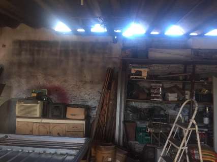 Briga entre vizinhos acaba com galp&atilde;o incendiado no Coronel Antonino