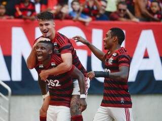 Jogadores do Flamengo comemoram gol sobre a Chape (Foto: Flamengo/Divulgação)
