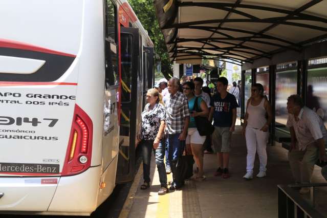 Proposta de R$ 3,50 assusta e causa revolta de passageiros de &ocirc;nibus