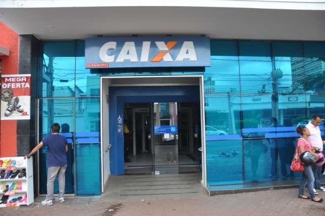 Alvo de cr&iacute;tica, Caixa garante que 90% dos atendimentos s&atilde;o feitos no tempo