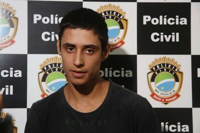 Pol&iacute;cia chega a jovem e garotos suspeitos de 4 roubos pelo Facebook