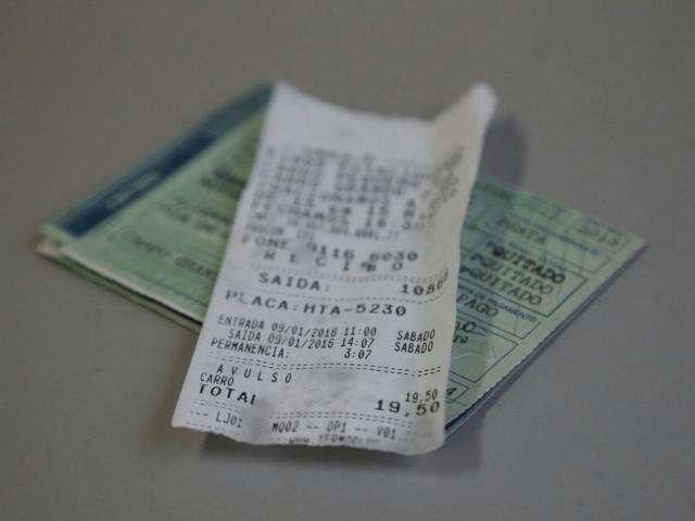 Com R$ 6 a hora, estacionar no Centro chega a custar R$ 170 por m&ecirc;s 
