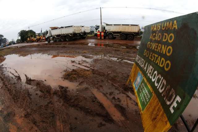Asfalto do acesso ao n&uacute;cleo industrial de Tr&ecirc;s Lagoas custar&aacute; R$ 2,4 milh&otilde;es