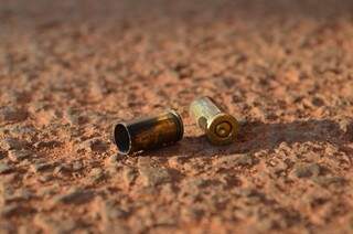 Polícia suspeita de ligação entre execuções de jovem e de dono de van Polícia suspeita de ligação entre execuções de jovem e de dono de van