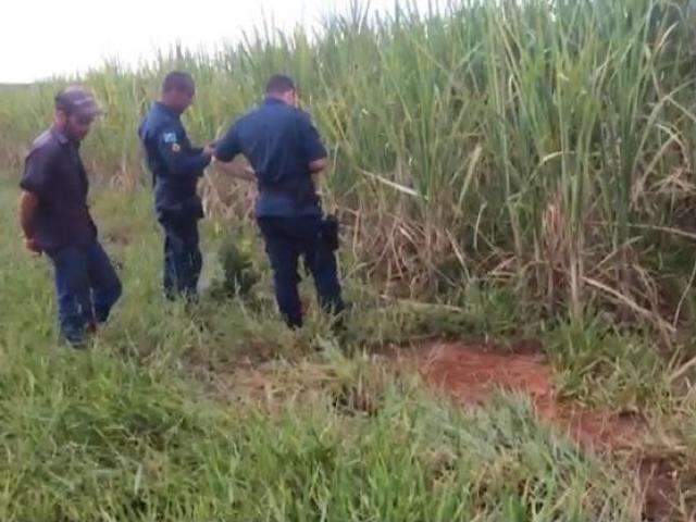 Morador de assentamento morre ap&oacute;s arma disparar em queda de moto