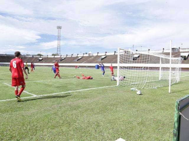 Com gols de Eberson e Firmino, Costa Rica faz 2 a 0 sobre o Comercial 