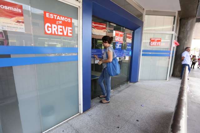 Dobra n&uacute;mero de ag&ecirc;ncias fechadas pela greve em Campo Grande