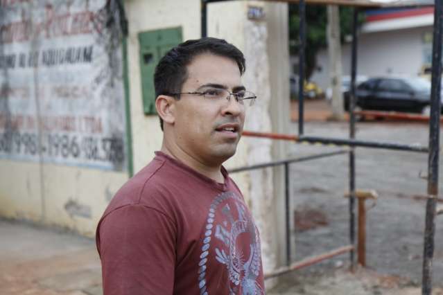 Agetran ir&aacute; proibir estacionamento por 7 horas em avenida e causa pol&ecirc;mica