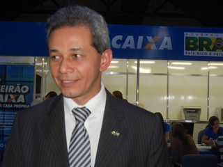 O Superintendente Regional da CEF, Paulo Antunes, diz que a instituição financeira tem R$ 1,3 bilhão disponível para financiamento da casa própria em Mato Grosso do Sul (Foto: Simão Nogueira)