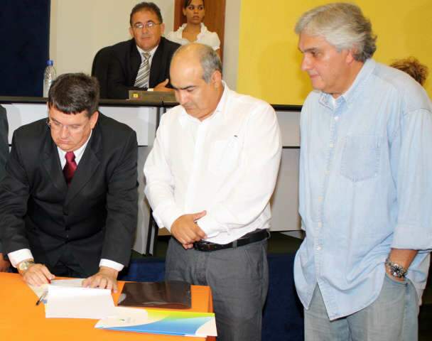  Oficializado acordo de R$ 3 milh&otilde;es entre Eletrosul e Ribas