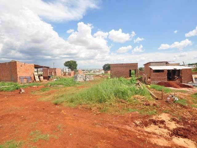 Invas&otilde;es de terreno em frente ao lix&atilde;o t&ecirc;m prazo de 10 dias para sair
