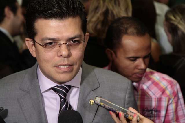Olarte mant&eacute;m projeto de Hospital Municipal em &aacute;rea do Ex&eacute;rcito