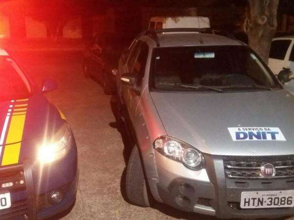 Por causa de mensagens em celulares, PRF descobre carro furtado 