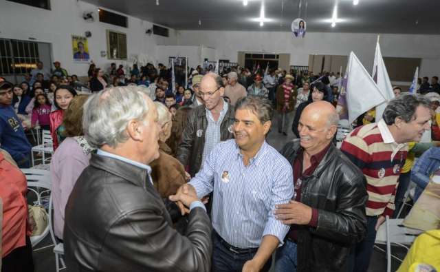 Nelsinho promete anel vi&aacute;rio e unidade de sa&uacute;de para popula&ccedil;&atilde;o de Amambai