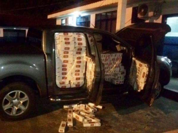 PM atira em pneus de ve&iacute;culo em fuga e intercepta carga de contrabando