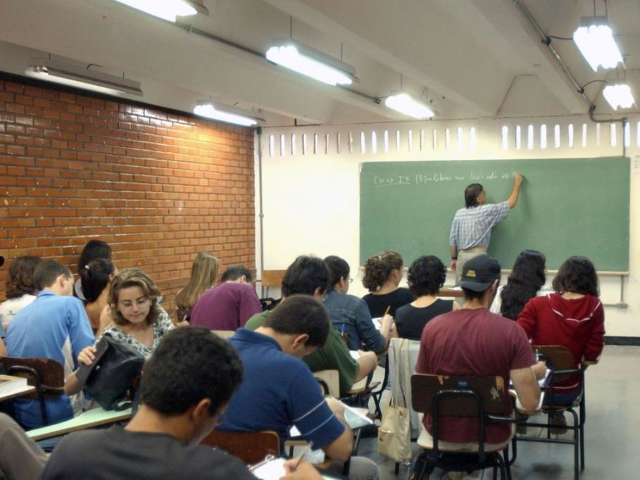 Minist&eacute;rio da Educa&ccedil;&atilde;o adia inscri&ccedil;&otilde;es do ProUni e do Fies