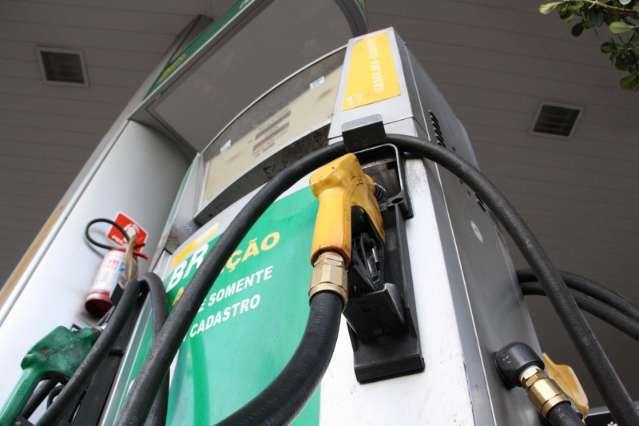 Volta da Cide e alta do PIS deve encarecer litro da gasolina em R$ 0,22