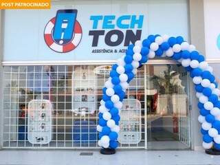 Fachada da primeira loja franqueada da TechTon, no Bairro Tiradentes, em Campo Grande MS (Foto: Paulo Francis)