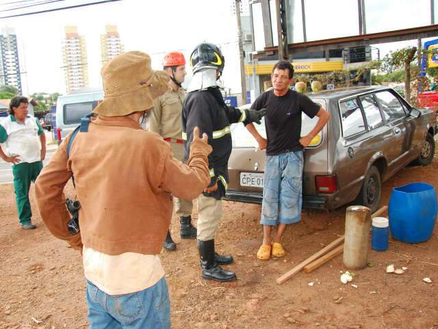 Insatisfeito com di&aacute;ria por limpeza, homem &eacute; suspeito de atear fogo em casa