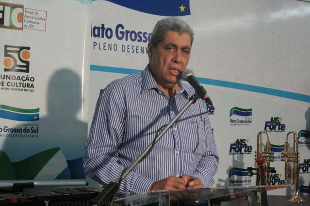 Governador diz que al&iacute;quota &uacute;nica de 4% do ICMS prejudica MS e mais 13